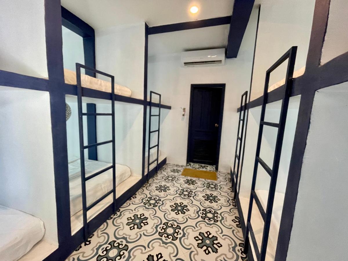 The Jam Hostel Luang Prabang Extérieur photo