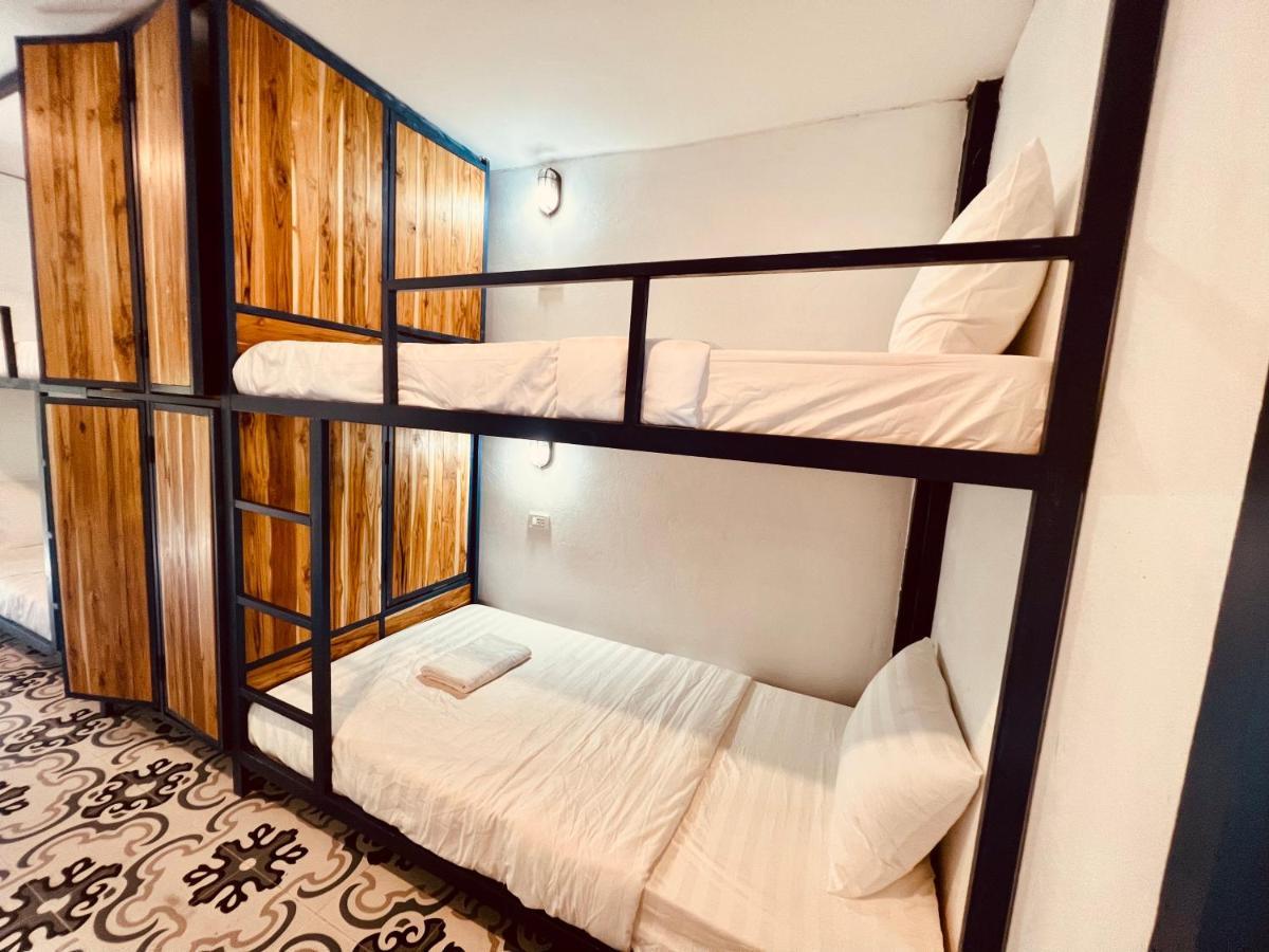 The Jam Hostel Luang Prabang Extérieur photo