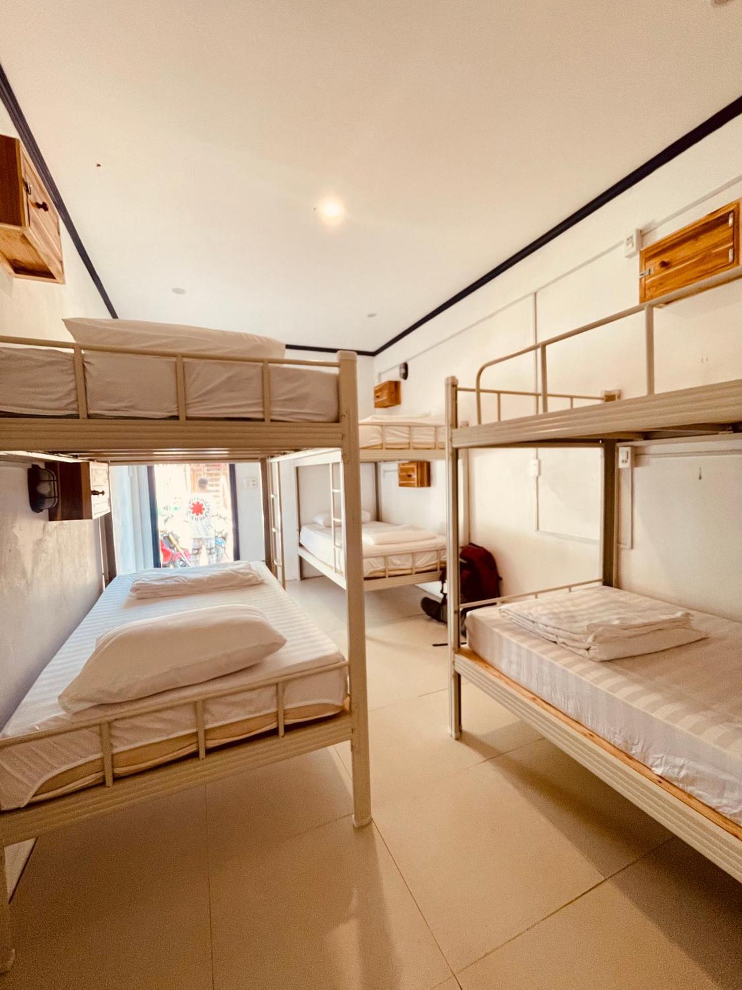 The Jam Hostel Luang Prabang Extérieur photo