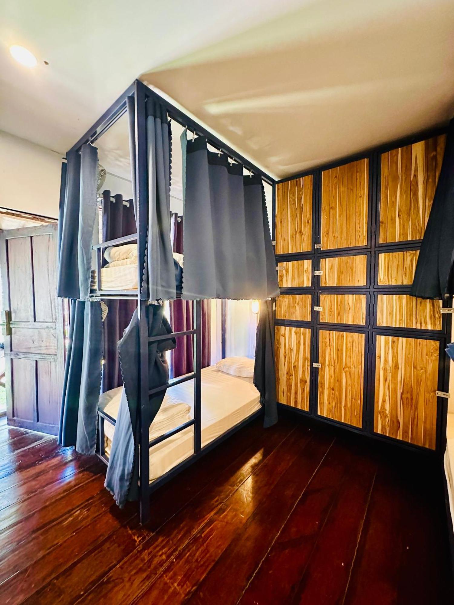 The Jam Hostel Luang Prabang Extérieur photo